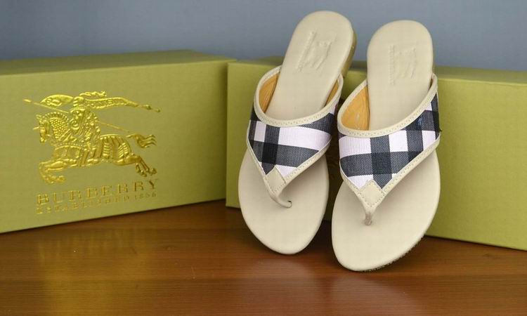 2017 Burbry slippers woman 35-42-043